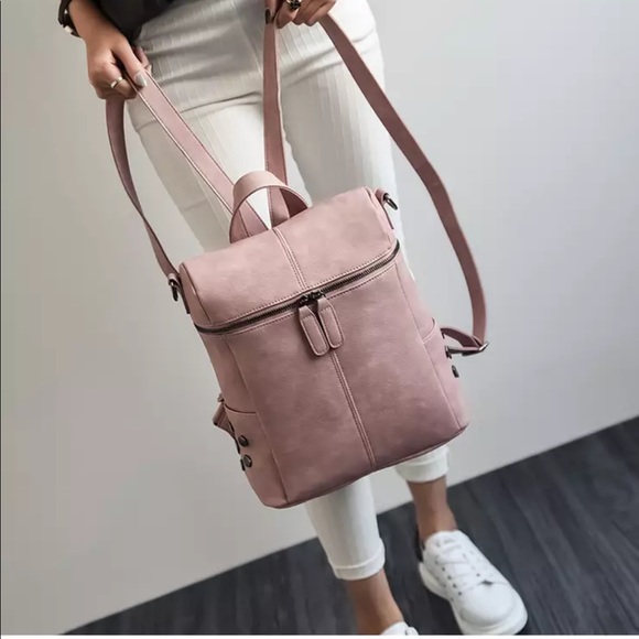 Beautiful mini backpack - Picture 4 of 8